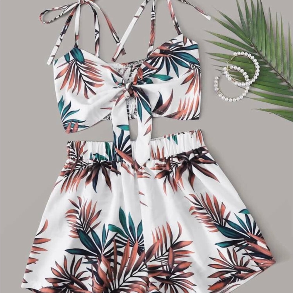 Tropical Print Tie shoulder Shirred Cami Top